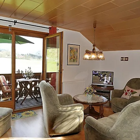 Apartment Blissful In With Patio, Cleaning Included *